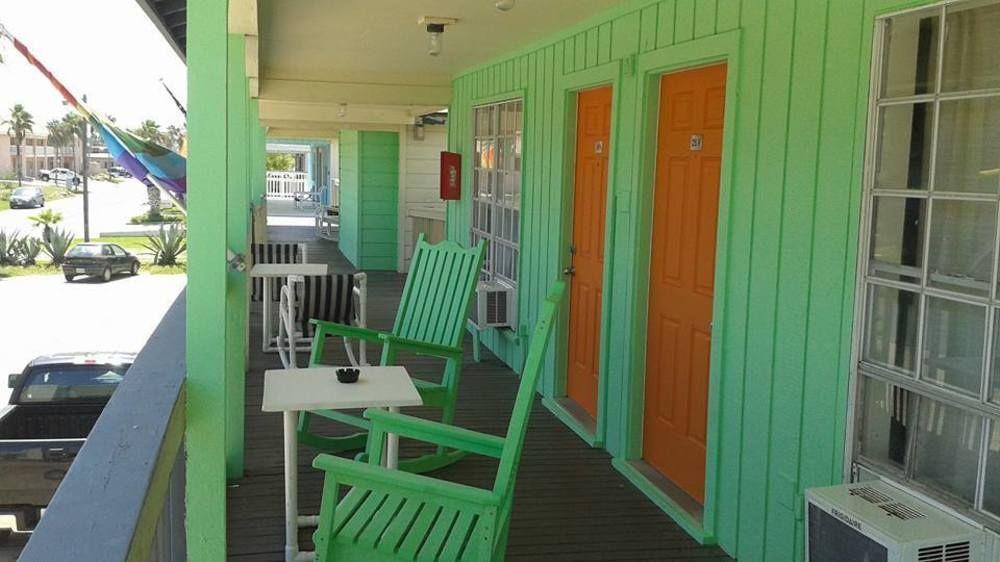 Upper Deck Hotel&Bar - Adults Only South Padre Island Exteriör bild