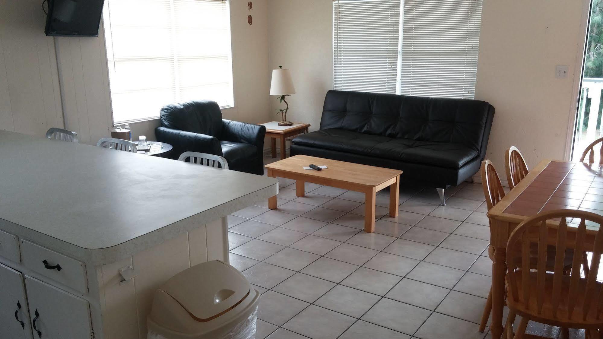 Upper Deck Hotel&Bar - Adults Only South Padre Island Exteriör bild