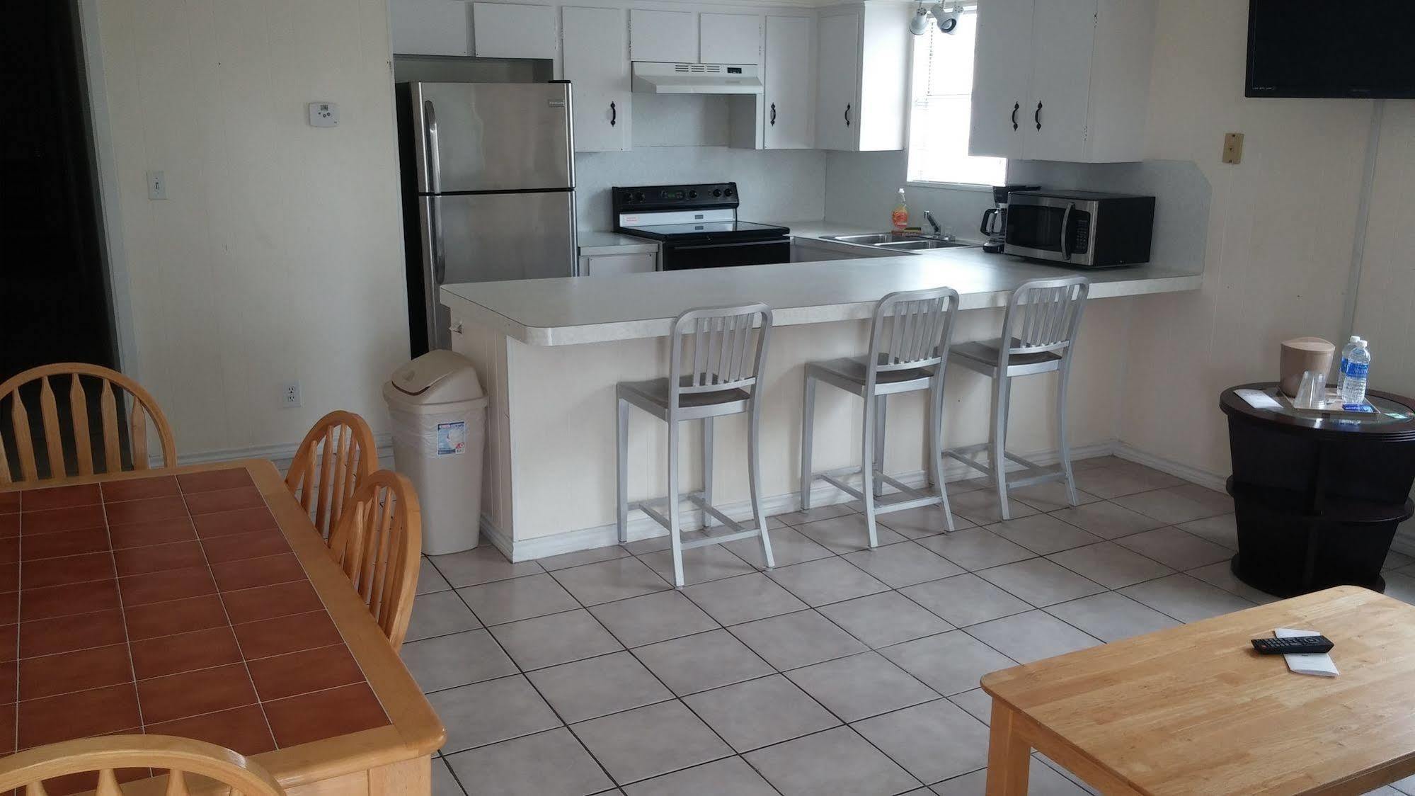 Upper Deck Hotel&Bar - Adults Only South Padre Island Exteriör bild