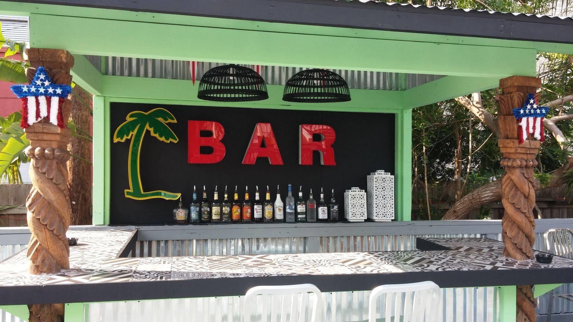 Upper Deck Hotel&Bar - Adults Only South Padre Island Exteriör bild